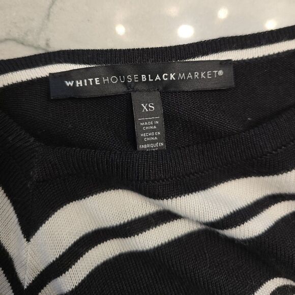White House Black‎ Market Sweater Women’s Black & White Stripe Double V Size XS - Picture 5 of 5